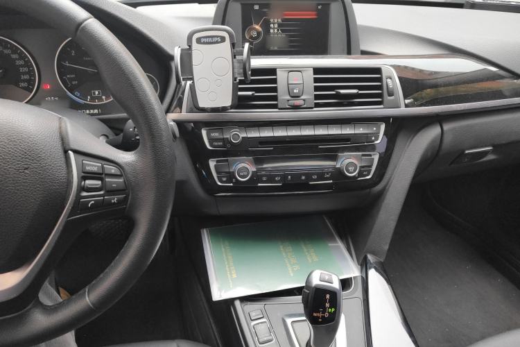 Used BMW 3 Series 2017 320Li Fashion Model
