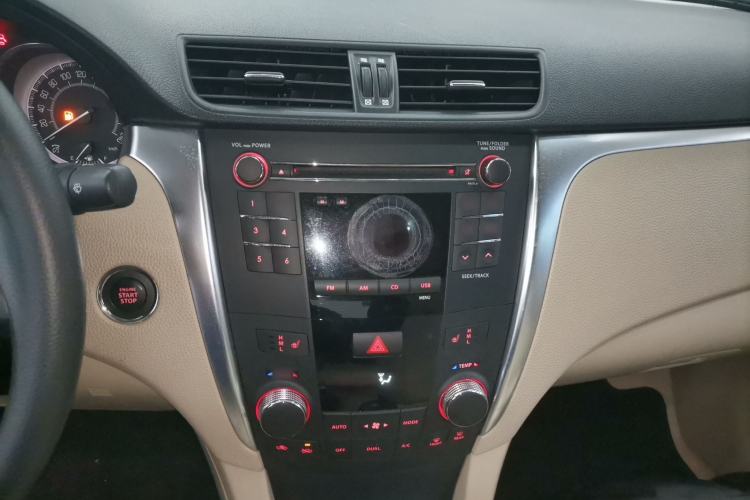 Used Suzuki Kizashi 2011 2.4L Two-Wheel Drive CVT Standard Edition