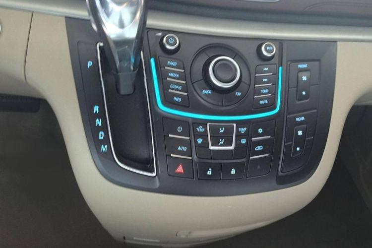 Used Buick GL8 2014 2.4L CT Luxury Business Comfort Edition
