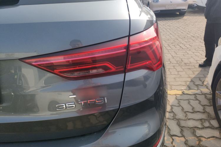 Used Audi Q3 2019 35 TFSI Advanced Dynamic Edition
