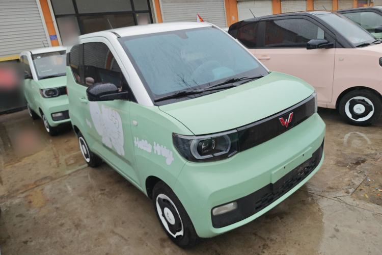 Used Wuling Hongguang MINIEV 2021 Macaron Sandwich Model 120 km Lithium Iron Phosphate
