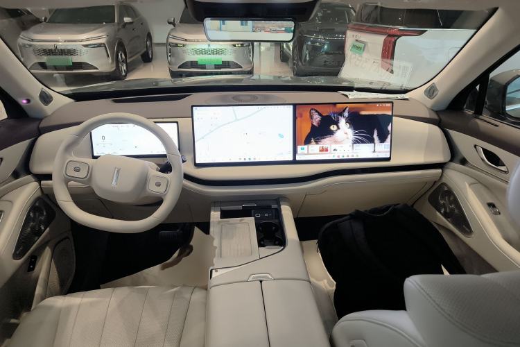 Used Wey Lanshan 2025 Four-Wheel Drive Max
