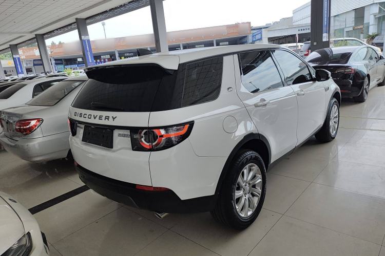 Used Land Rover Discovery Sport 2019 240 PS SE Version China VI Standard
