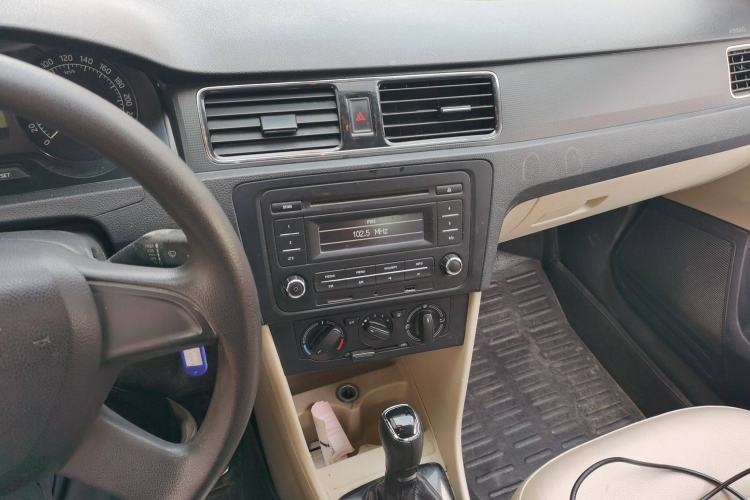 Used Skoda Rapid 2013 1.6L Automatic Smart Selection Model
