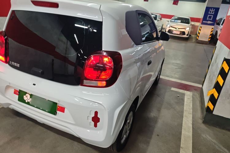 Used Roewe Clever 2021 302 km New Four-Seater Super-Efficient Version