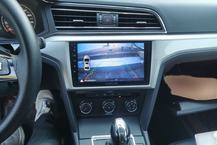 Used Volkswagen Lamando 2019 230TSI DSG Fashion Edition China VI
