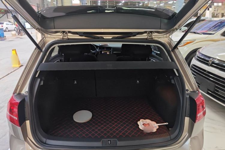 Used Volkswagen Golf 2015 1.4TSI Automatic Comfort Model
