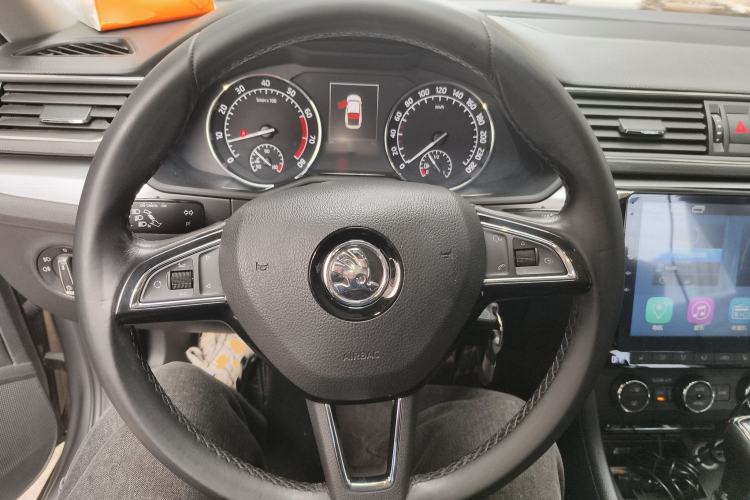 Used Skoda Superb 2016 TSI330 DSG Innovation Edition