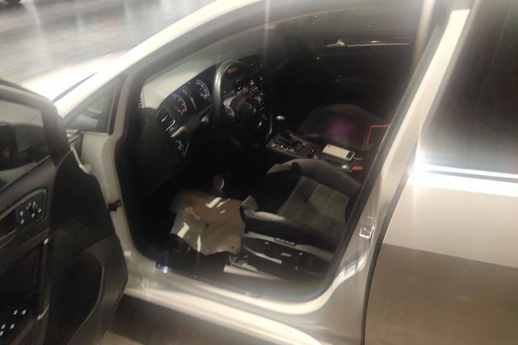 Used Volkswagen Golf 2019 280TSI DSG Luxury Version China VI Standard
