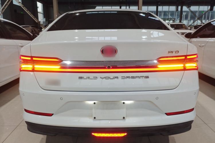 Used BYD Qin Pro 2019 Super Edition 1.5TI Manual Smart Connect Powerful Model China VI Standard
