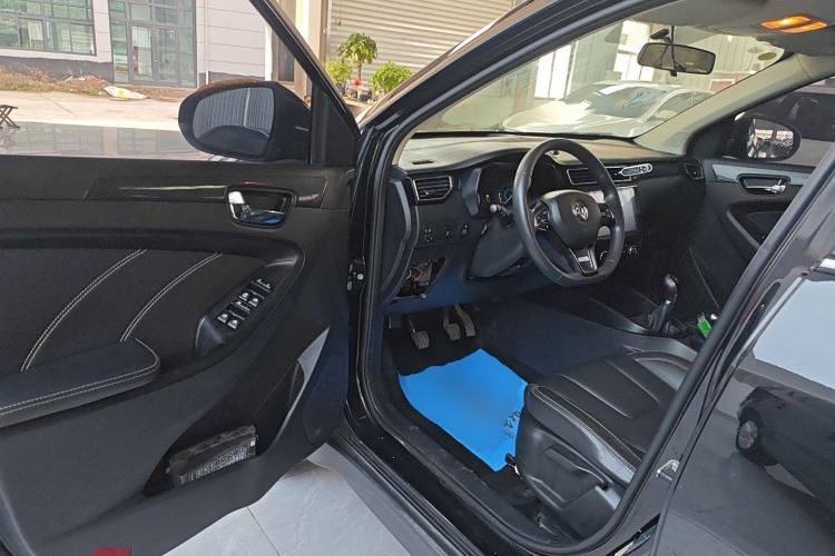 Used Dongfeng Fengon 580 2021 Revised ☆ Star Edition 1.8L Manual Elite Version
