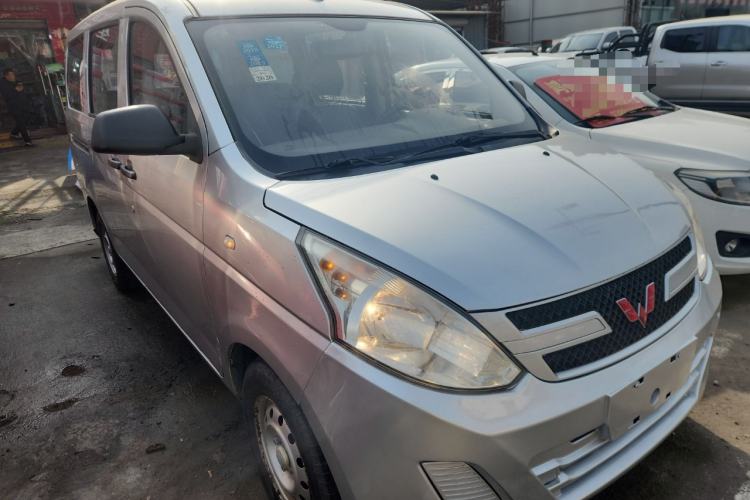 Used Wuling Rongguang V 2015 1.2L Practical Model