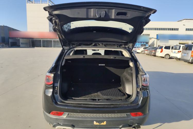 Used  Compass 2017 200T Automatic Family Edition