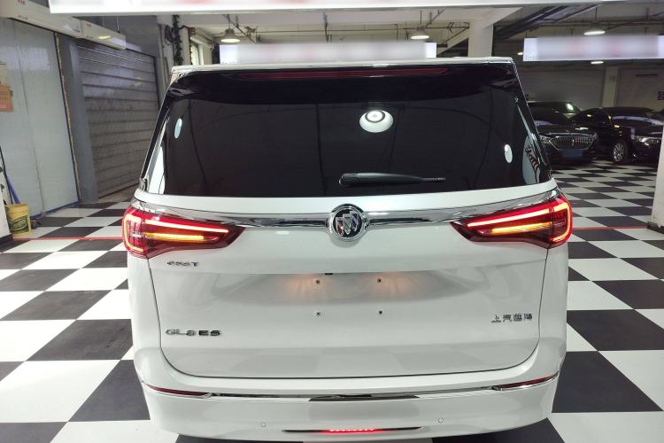 Used Buick GL8 2022 ES Landtrek 653T Comfort Edition
