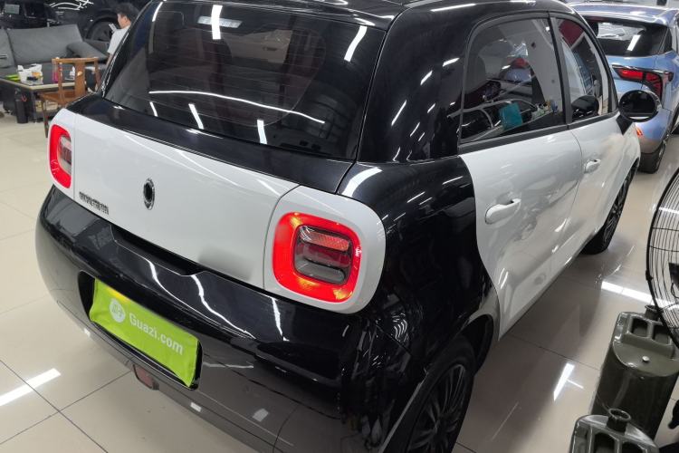 Used ORA Black Cat 2021 301 km Basic Version
