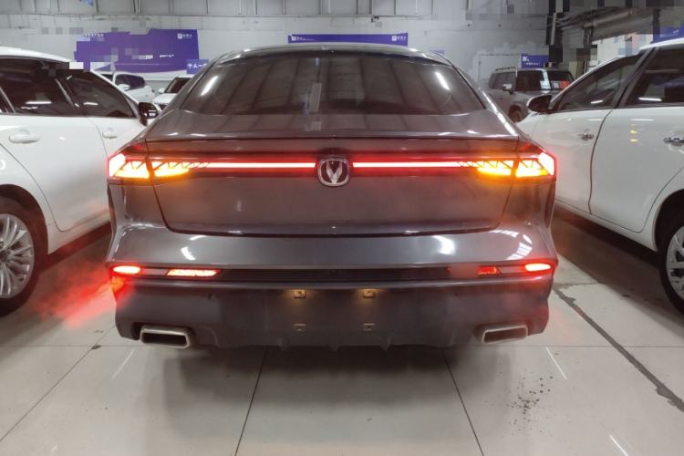 Used Changan UNI-V 2024 1.5T Prestige Edition
