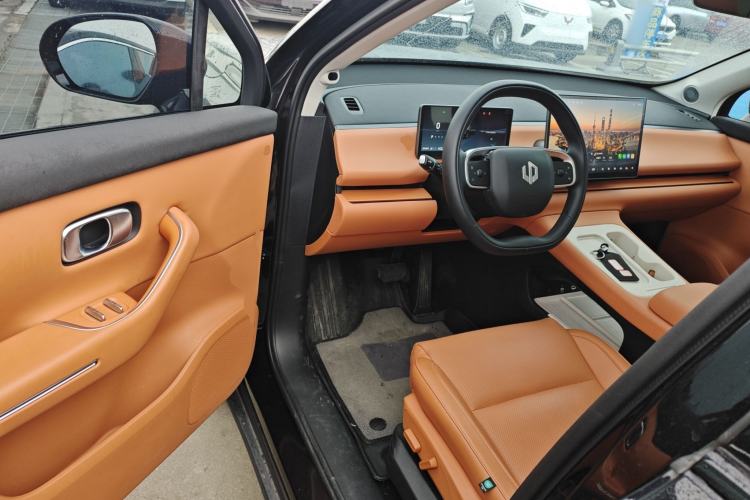 Used Leapmotor C16 2024 Range-Extended 200 Luxury Edition