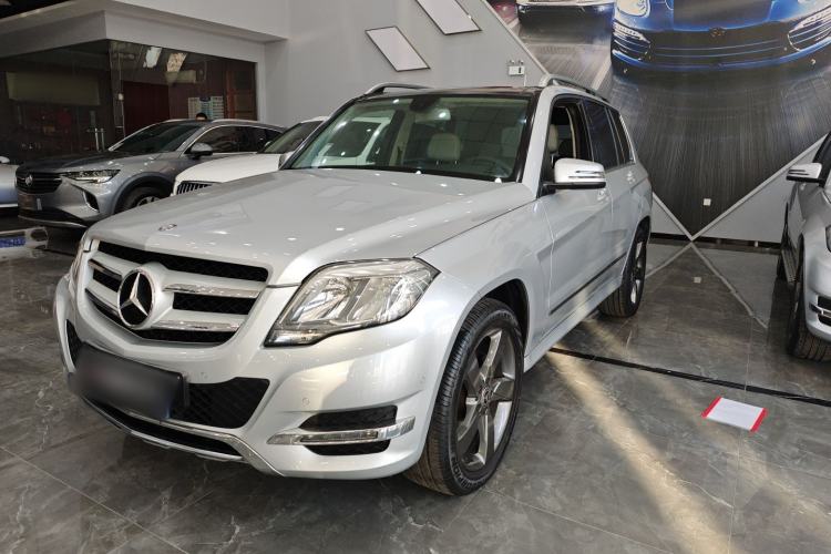 Used Mercedes-Benz GLK-Class 2013 GLK 300 4MATIC Dynamic Sunroof Model

