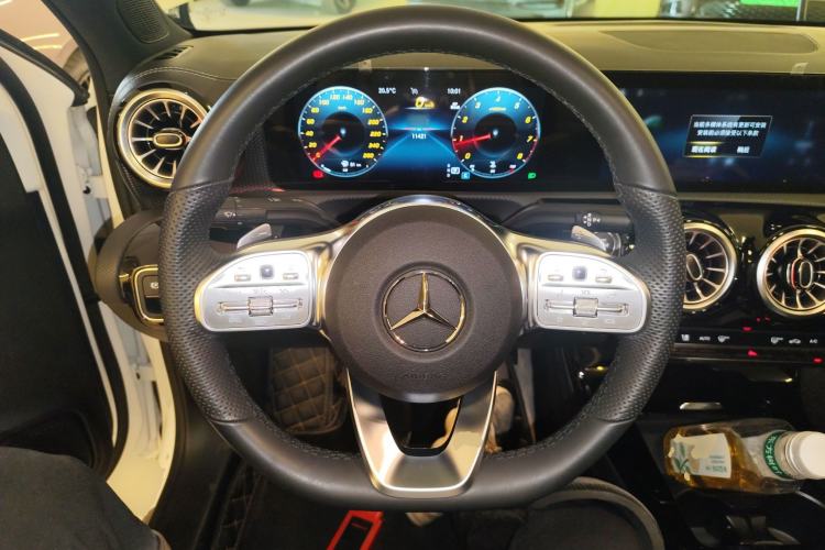 Used Mercedes-Benz A-Class 2022 Revised Version A 200 L Sport Sedan Fashionable Style