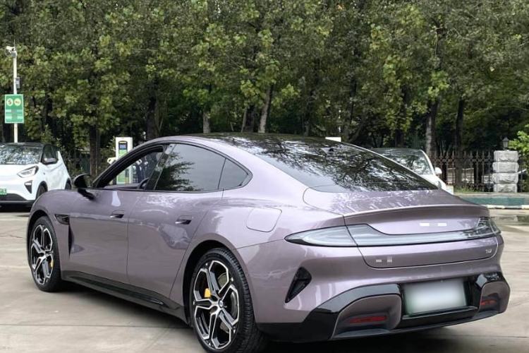 Used  SU7 2024 Rear-Drive Long-Range Intelligent Driving Version