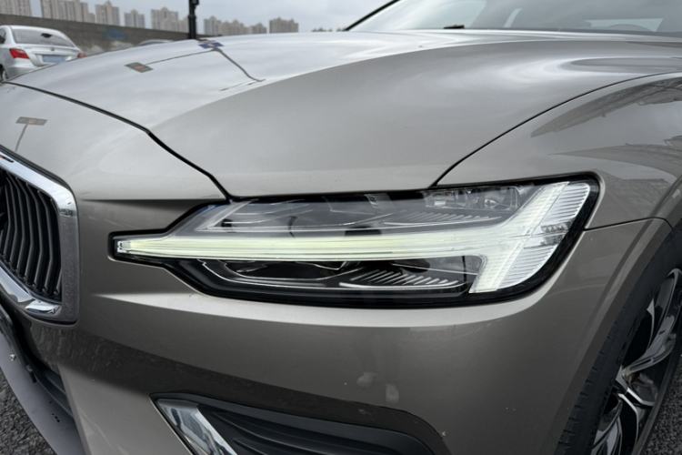 Used Volvo S60 2020 T4 Zhiyi Luxury Edition
