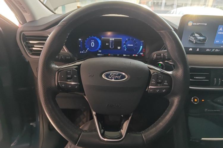 Used Ford Escape 2020 EcoBoost 245 Four-Wheel Drive Luxury Edition

