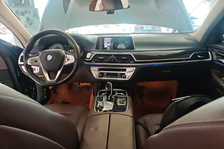 Used BMW 7 Series 2016 730Li Leading Model
