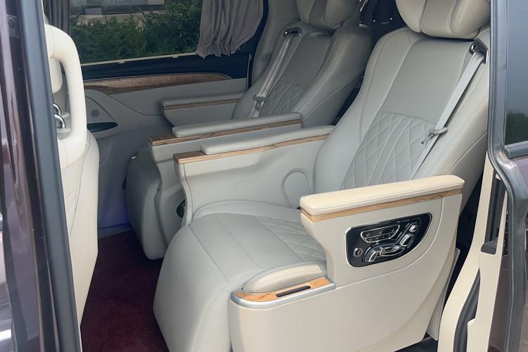 Used Buick GL8 2018 ES 28T Comfort Model China VI Standard
