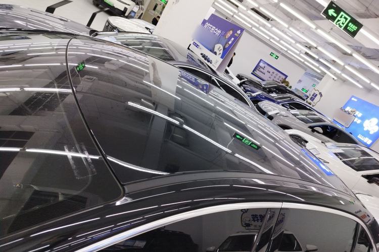 Used Hongqi E-QM5 2024 610 km PLUS
