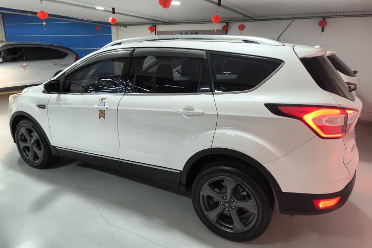 Used Ford Kuga 2019 EcoBoost 180 Two-Wheel-Drive Titanium Plus Model China V Standard