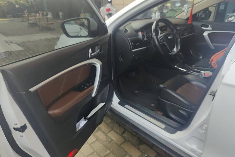 Used Geely Auto Emgrand 2017 Hatchback RS Million Edition 1.5L CVT Upward Version
