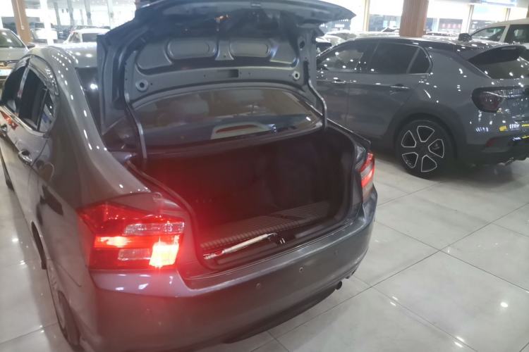 Used Honda City Classic 2012 1.5L Manual Comfort Edition
