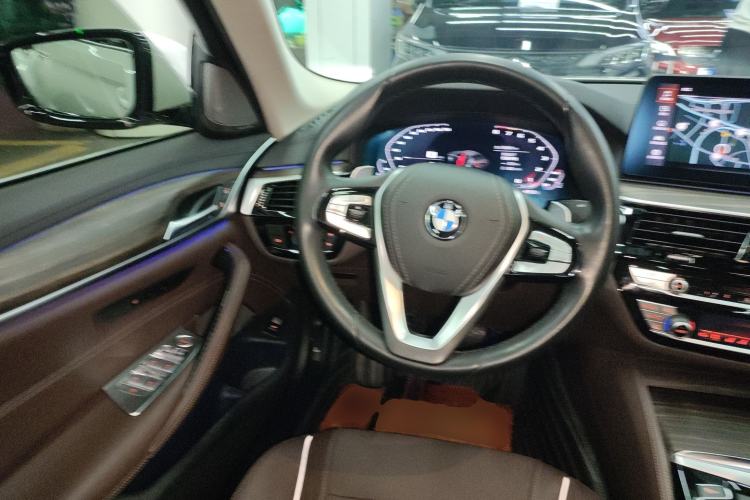 Used BMW 5 Series 2019 Facelifted 530Li Luxury Edition Premium Package