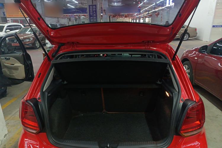 Used Volkswagen Polo 2014 1.6L Automatic Comfort Edition
