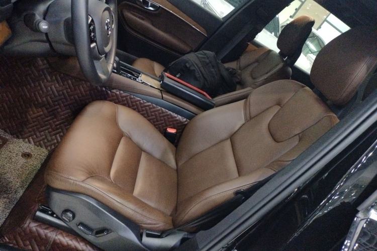 Used Volvo XC90 2021 B5 SmartDrive Luxury Edition 5-seater
