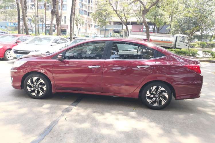 Used Honda Crider 2016 1.8L CVT Luxury Edition
