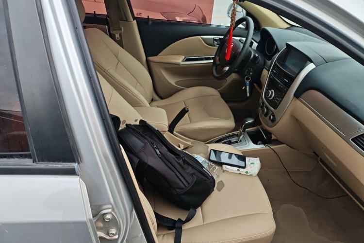 Used Buick Excelle 2013 1.5L Automatic Classic Model
