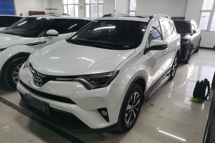Used Toyota RAV4 2016 2.0L CVT Two-Wheel Drive Comfort Edition China V Standard