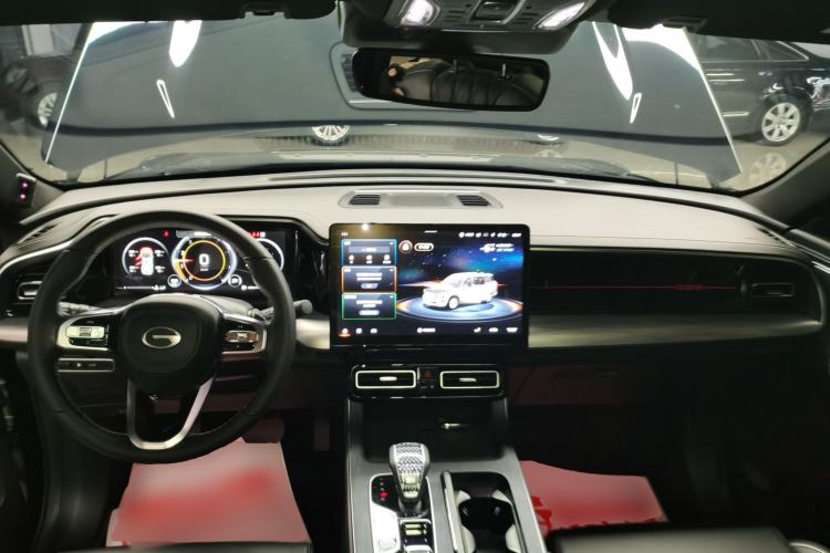 Used GAC Trumpchi GS8 2022 Linghang Series 2.0 TGDI Two-Wheel Drive Luxury Smart Connectivity Version (6 Seats)
