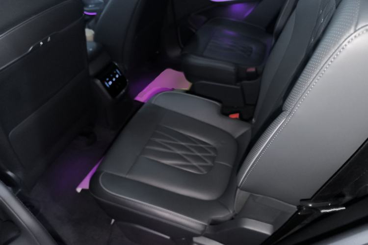 Used Hongqi HS7 PHEV 2024 2.0T PHEV Four-Wheel Drive Flagship Edition 6 Seats
