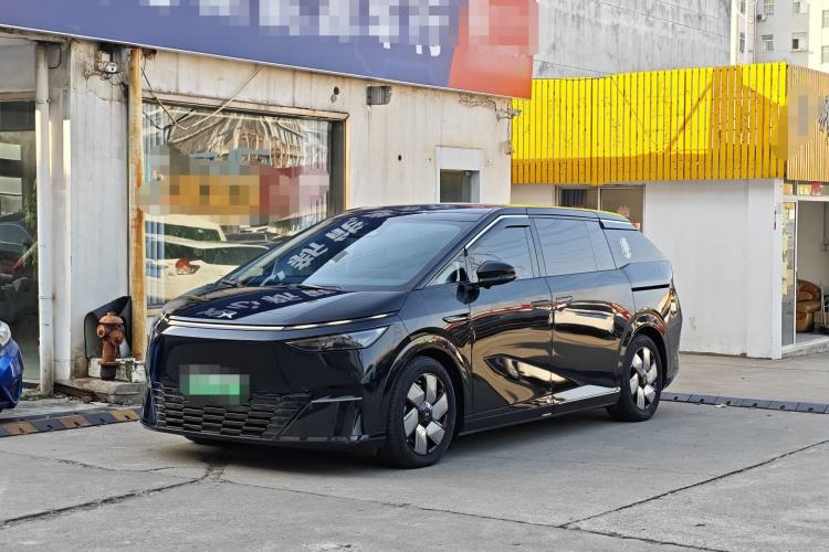 Used XPeng X9 2024 610 Long-Range Pro