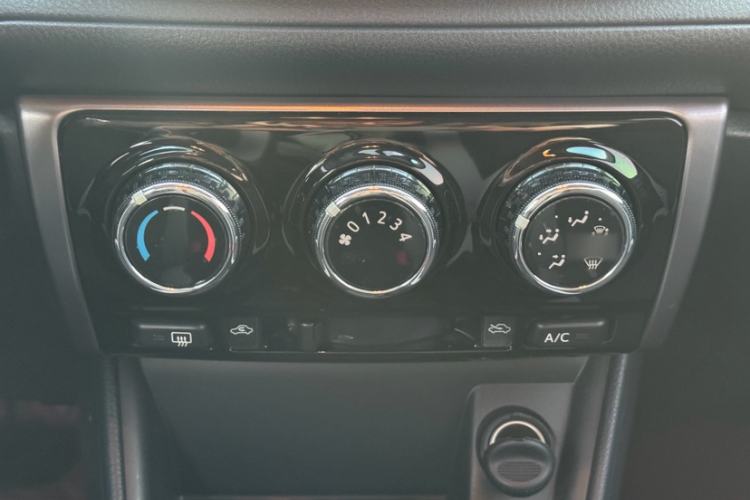 Used Toyota YARiS L Zhi Xuan 2022 X-Trail 1.5L CVT Leading PLUS Edition