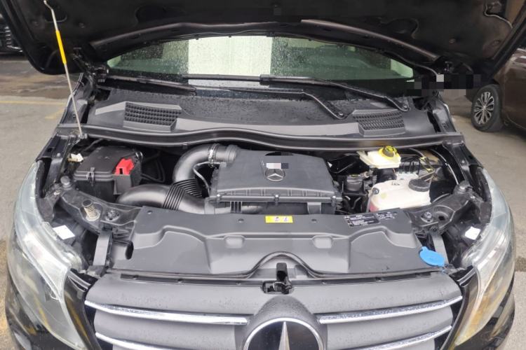 Used Mercedes-Benz Vito 2023 2.0T Elite Version 7 Seats