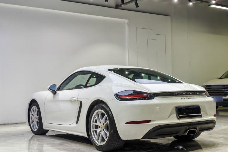 Used Porsche 718 2018 Cayman 2.0T
