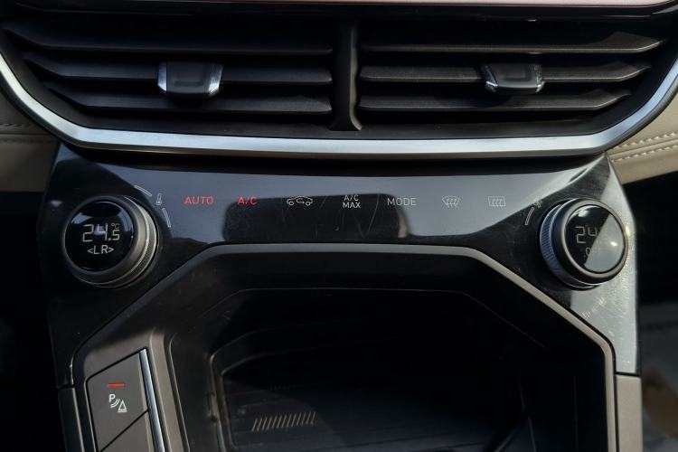 Used Lynk & Co 06 2023 Remix 1.5T Shero