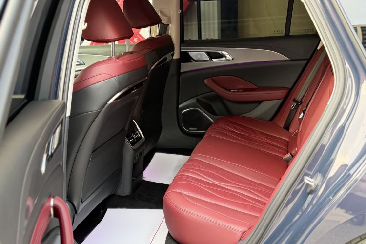 Used Hongqi H5 2023 2.0T Automatic Smart Connect Flagship Edition