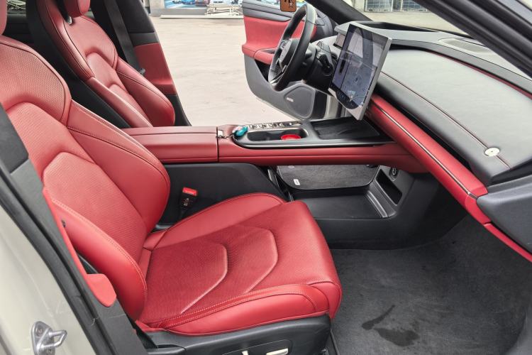 Used  SU7 2024 Four-Wheel Drive Ultra-Long Range Advanced Intelligent Driving Max Edition