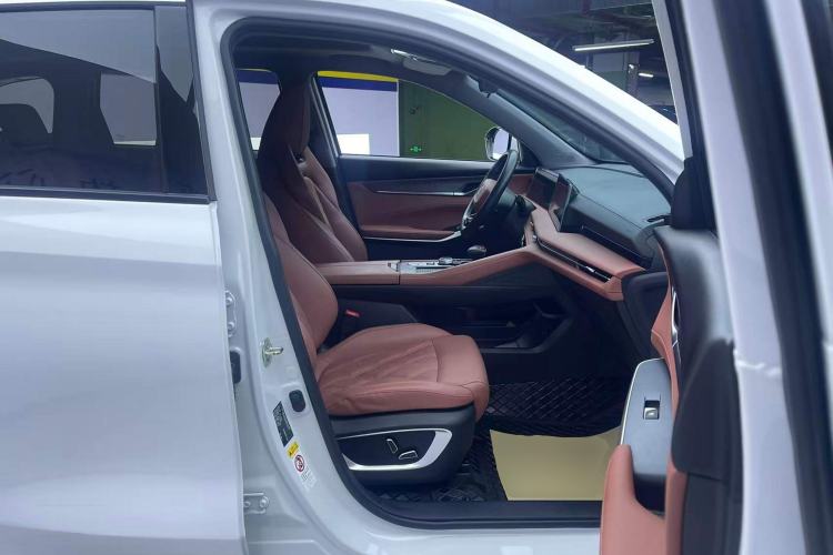 Used Changan CS75 PLUS 2023 3rd Generation 1.5T Automatic Prestige Model
