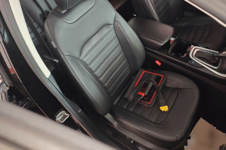 Used Ford Edge 2018 EcoBoost 245 Two-Wheel-Drive Platinum Edition 7-Seater China V Emission Standard