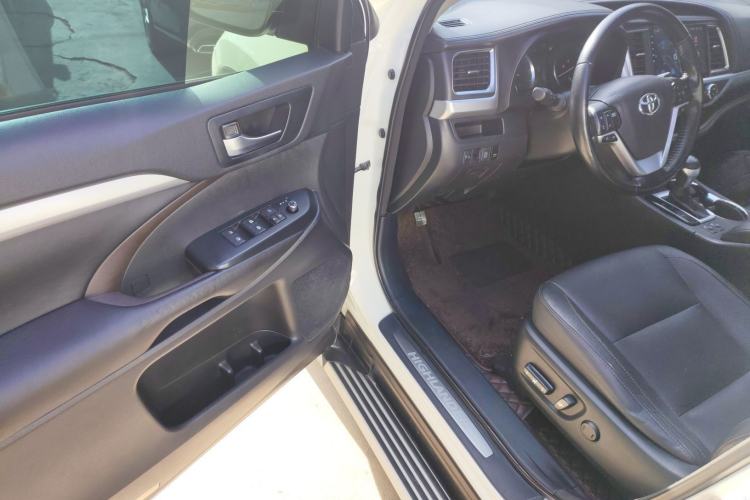 Used Toyota Highlander 2015 2.0T Four-Wheel Drive Luxury Edition 7-Seater